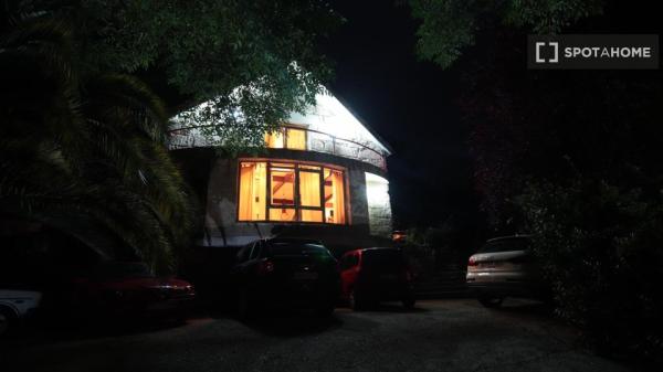 Piso entero de 4 habitaciones en Mondariz