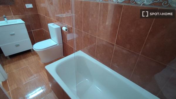 Zimmer in Wohngemeinschaft in Ontinyent