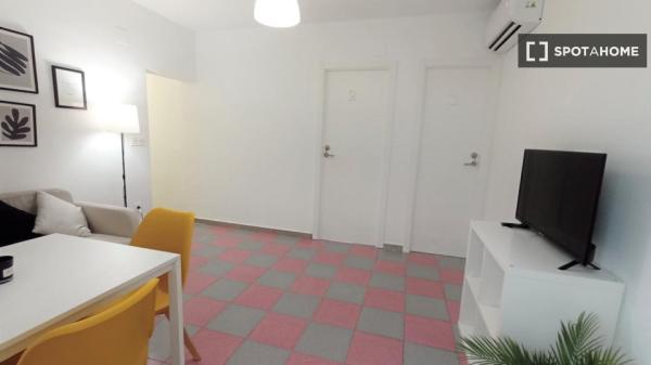 Pokój we wspólnym mieszkaniu w Granadzie