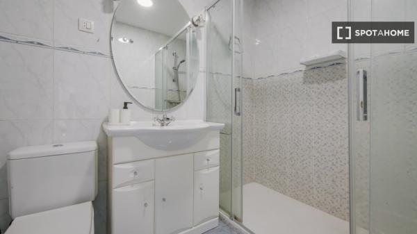 Alquilo habitacion en Madrid