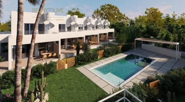 Chalet adosado en venta en calle del Portugal, 14