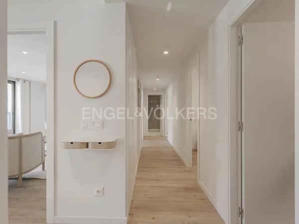 Piso en venta en La Sagrada Família