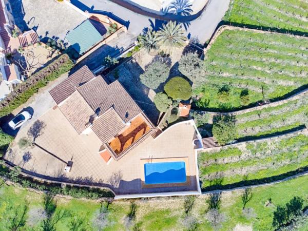 Casa independiente en calle Freixe le