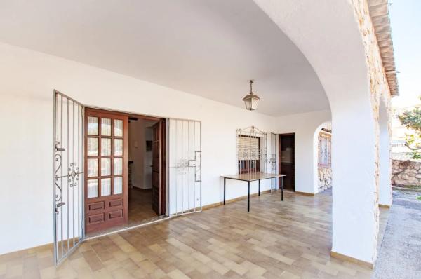 Casa independiente en calle Freixe le