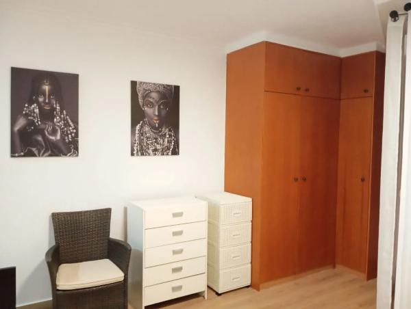 Chalet pareado en calle Josefina Manresa, 32