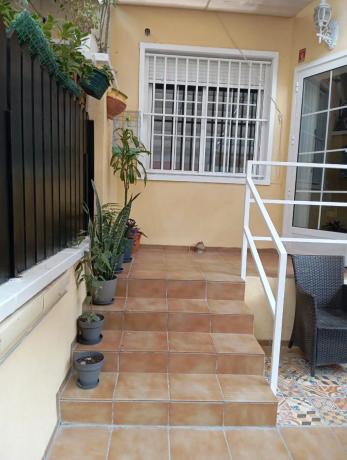Chalet pareado en calle Josefina Manresa, 32