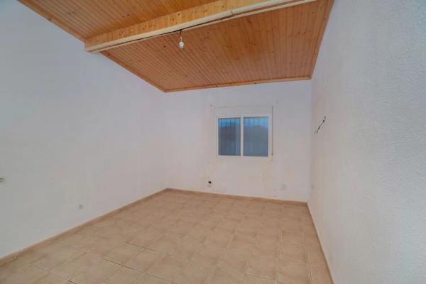 Casa independiente en carretera Alicante-Valencia