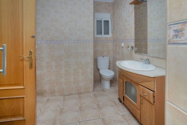 Casa independiente en carretera Alicante-Valencia