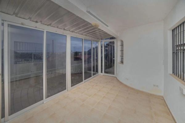 Casa independiente en carretera Alicante-Valencia