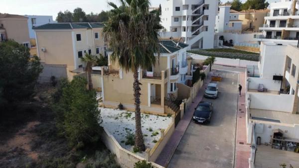 Chalet adosado en calle Guadalquivir