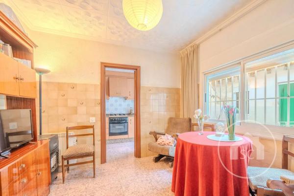 Casa independiente en calle Milagros Maestre Esteve