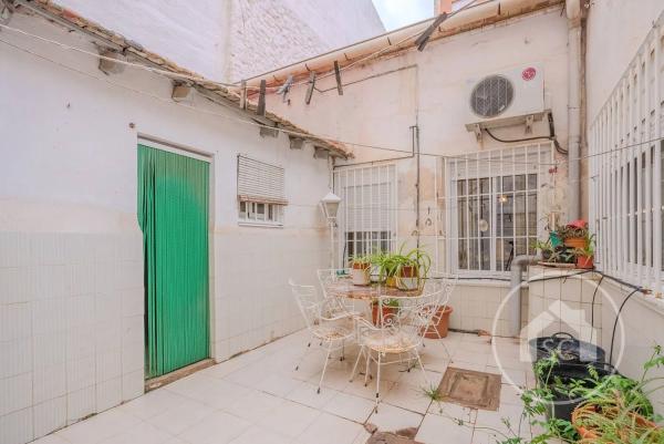 Casa independiente en calle Milagros Maestre Esteve