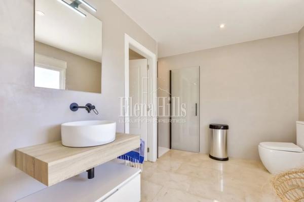 Casa independiente en calle Suecia, 68 --82