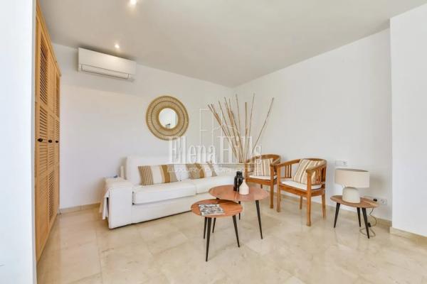 Casa independiente en calle Suecia, 68 --82