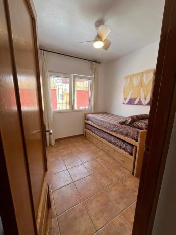 Chalet adosado en calle Gladiolo