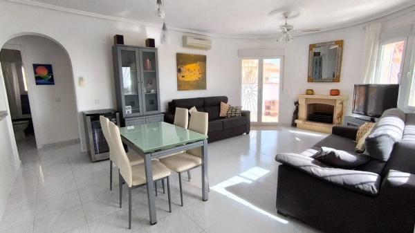 Casa independiente en calle Aeroport s/n