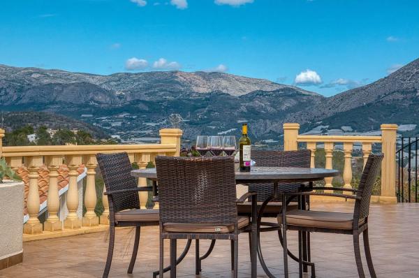 Casa independiente en calle Pirineus