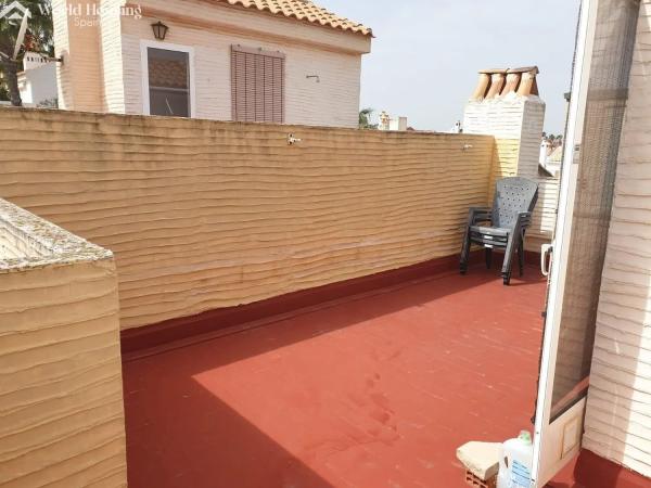 Casa independiente en avenida del Carabasí