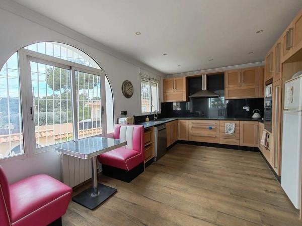 Casa independiente en calle Higuera, 3