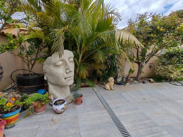 Casa independiente en calle Higuera, 3