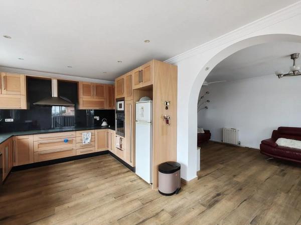 Casa independiente en calle Higuera, 3