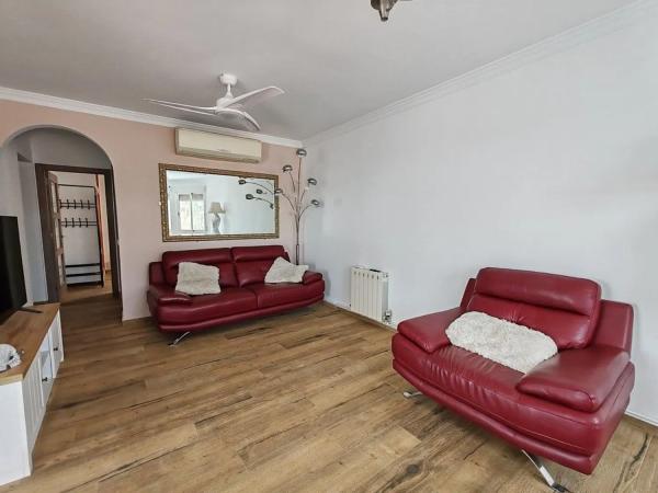 Casa independiente en calle Higuera, 3