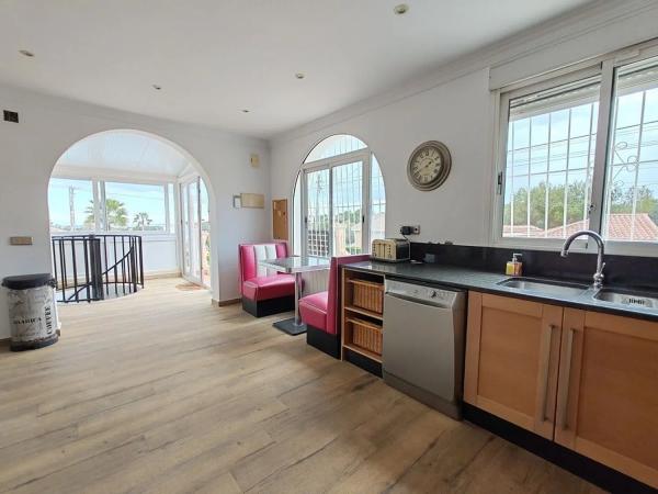 Casa independiente en calle Higuera, 3