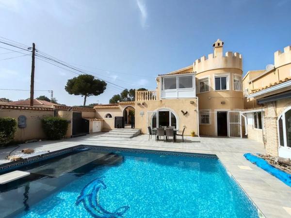 Casa independiente en calle Higuera, 3