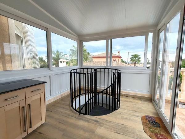 Casa independiente en calle Higuera, 3