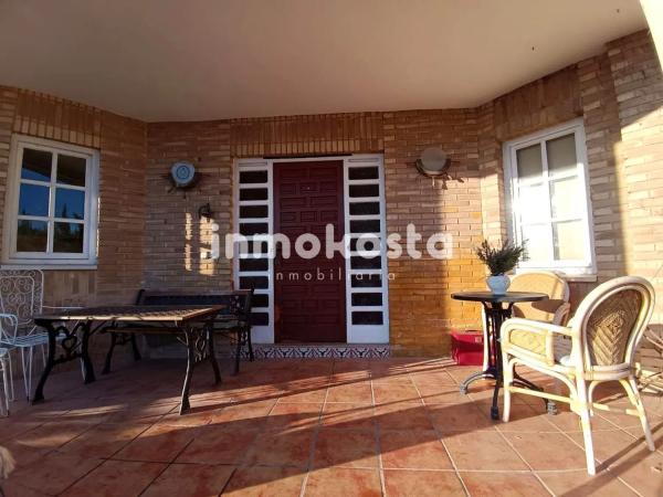 Casa independiente en camino del Planet