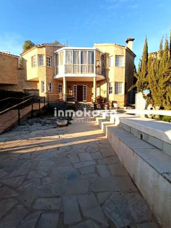 Casa independiente en camino del Planet