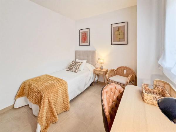 Casa independiente en calle Cabo Prior