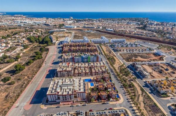 Casa independiente en calle Cabo Prior