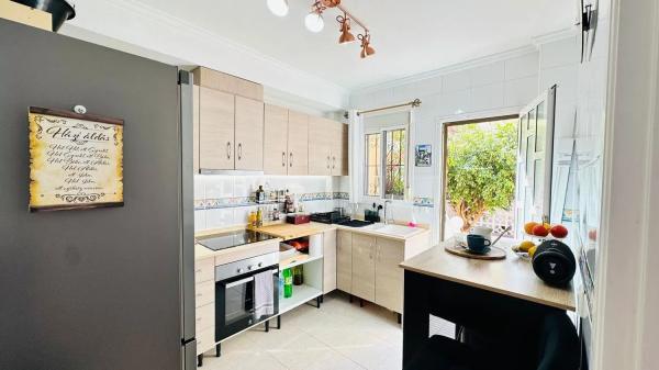 Chalet adosado en avenida de Huelva