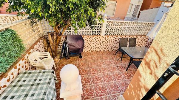 Chalet adosado en avenida de Huelva