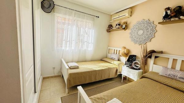 Chalet adosado en avenida de Huelva