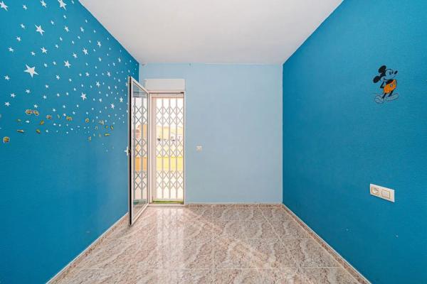 Chalet pareado en calle el Grove