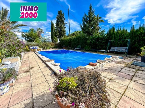 Casa independiente en calle les Eres