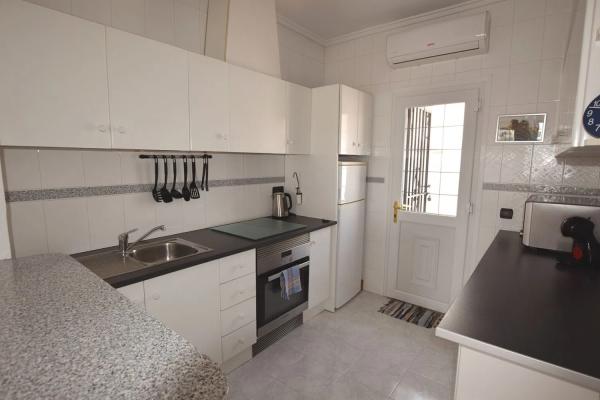 Chalet pareado en calle Número Nueve