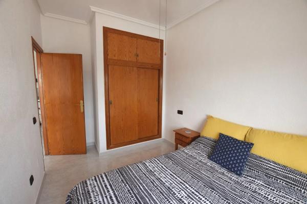 Chalet pareado en calle Número Nueve