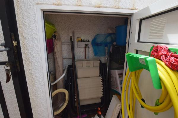 Chalet pareado en calle Número Nueve