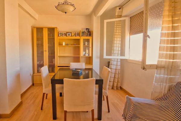 Piso en calle Gerona, 2