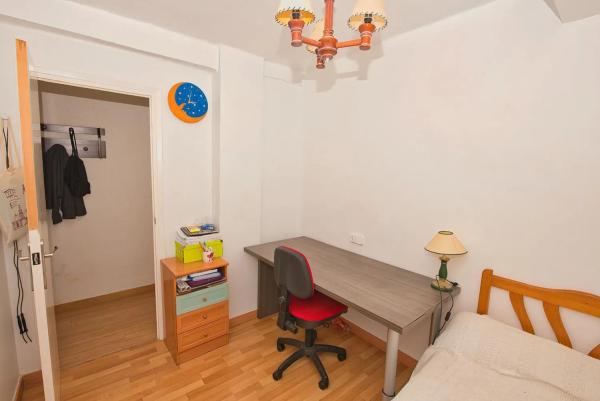 Piso en calle Gerona, 2