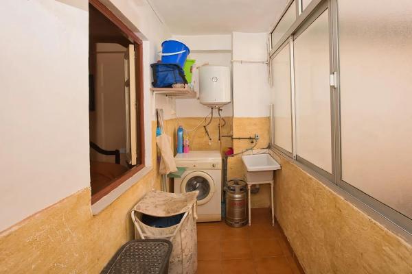 Piso en calle Gerona, 2