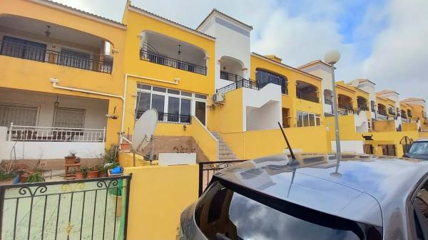 Piso en Los Montesinos