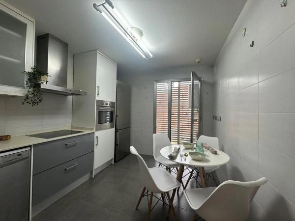 Piso en Barrio Sector V-El Canal