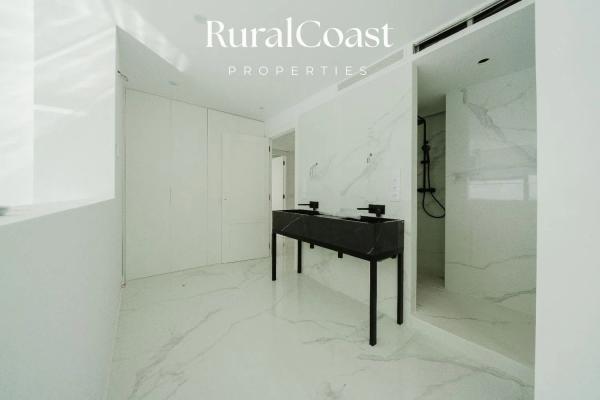 Casa independiente en avenida d'Amèrica