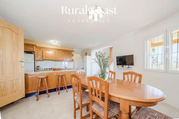 Casa independiente en calle Benifato