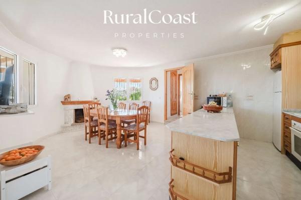 Casa independiente en calle Benifato