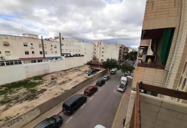 Piso en calle de Pedro Cano Izquierdo